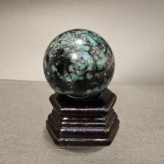 Emerald sphere