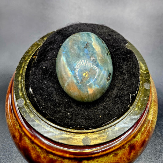 Labradorite palm stones