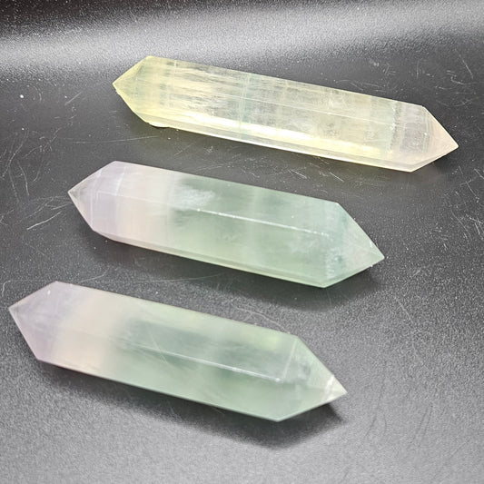 Fluorite double terminated point