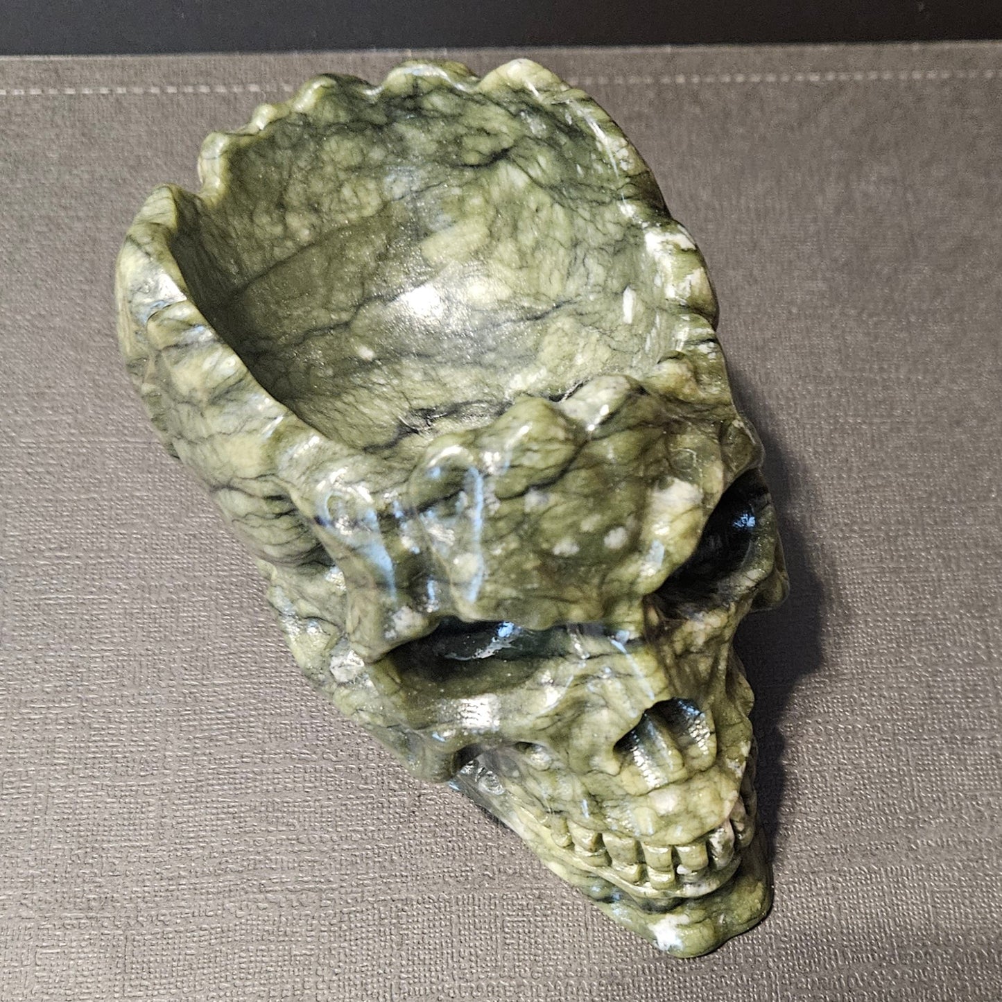 Green Jade Skull planter